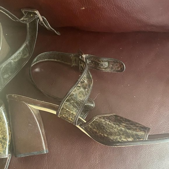 VINTAGE ENZO ANGIOLINI SHOES - Picture 2 of 3